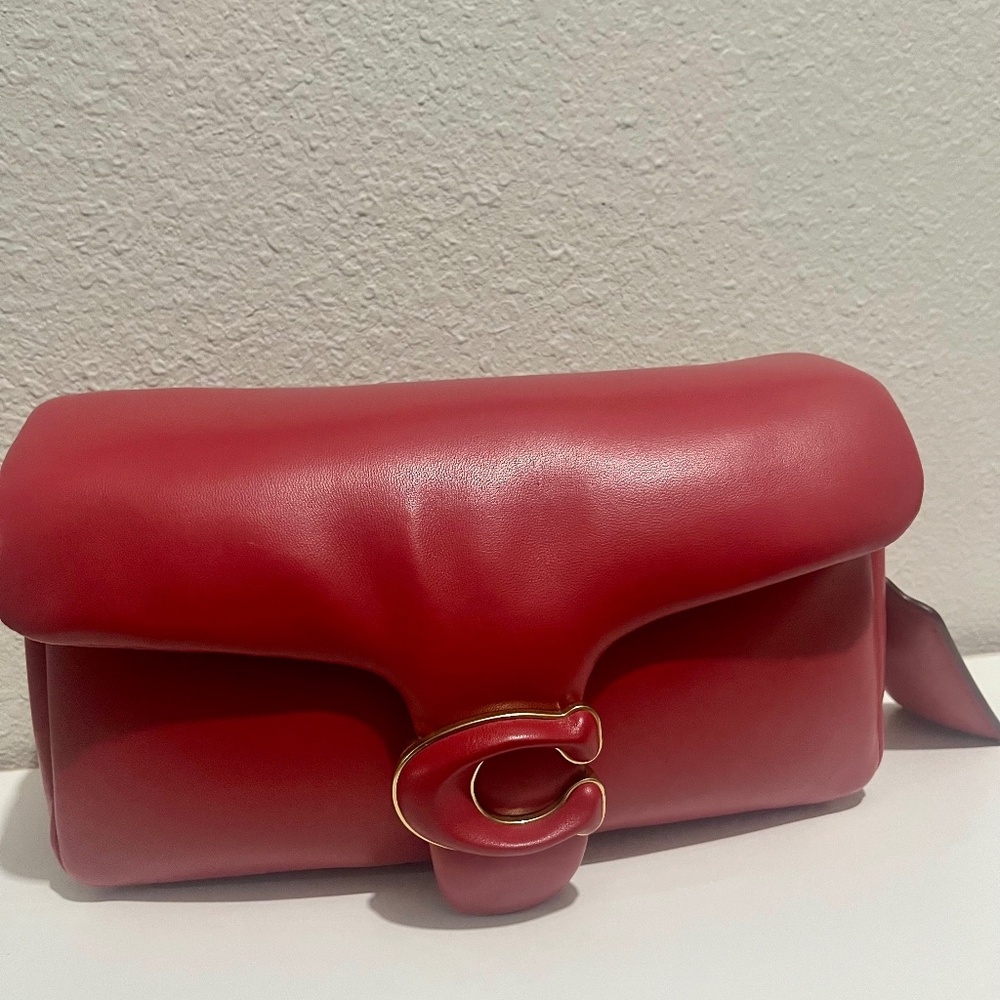 Coach Pillow Tabby 26 (Apple Red)